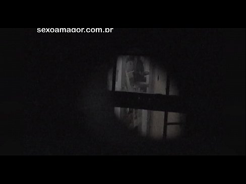 ❤️ Sarışın, içi boş tuğlaların arkasına gizlenmiş bir mahalle röntgencisi tarafından gizlice videoya alınır ❤❌ Porno videosu bize %tr.kiss-x-max.ru ❌