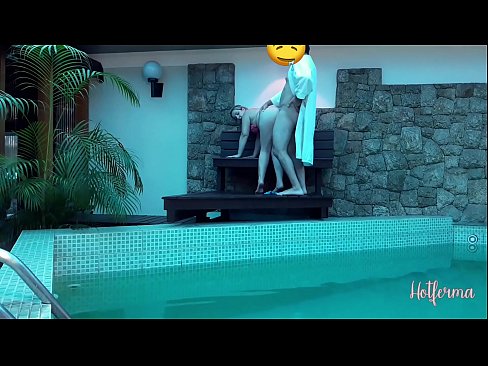 ❤️ Patron hizmetçiyi havuza davet eder ama bir sıcağa dayanamaz ❤❌ Porno videosu bize %tr.kiss-x-max.ru ❌